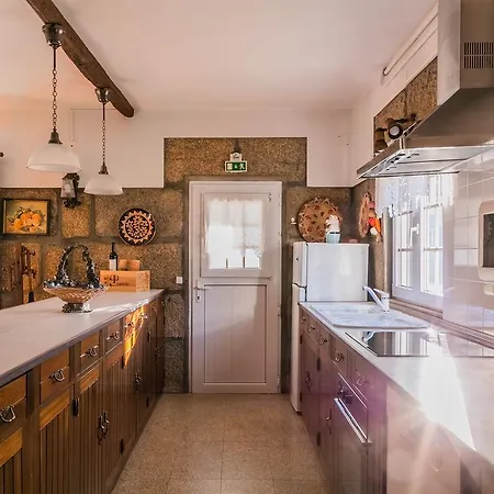 Quinta Da Padrela Winery House *