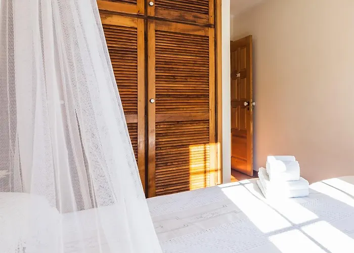 Quinta Da Padrela Winery House *